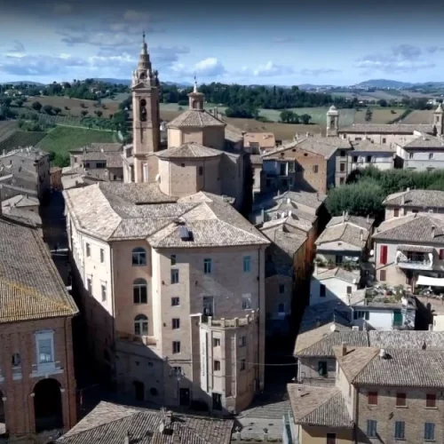 Corinaldo: Un Gioiello Marchigiano tra i Borghi più Belli d’Italia e Bandiera Arancione