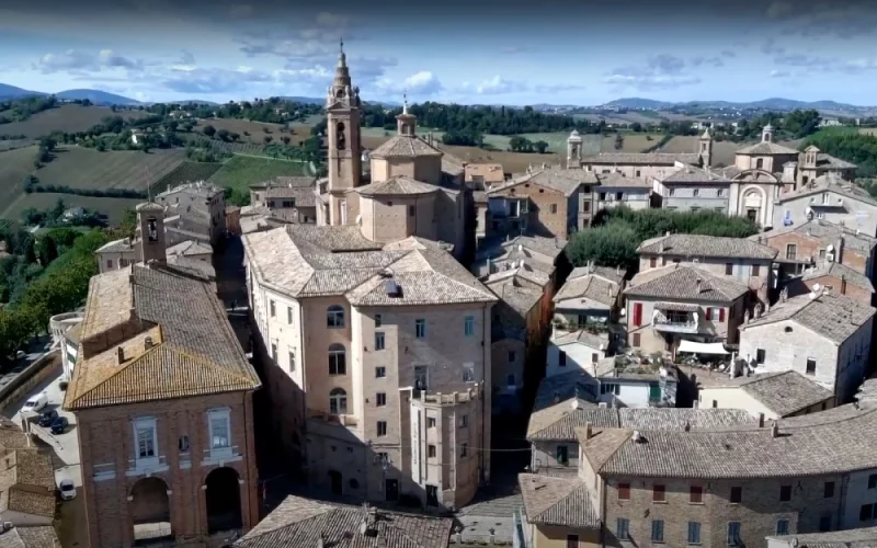 Corinaldo: Un Gioiello Marchigiano tra i Borghi più Belli d’Italia e Bandiera Arancione