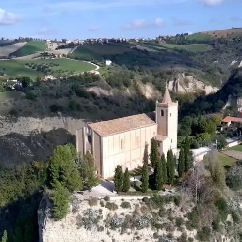 Offida: Scopri il Fascino Segreto di uno dei Borghi più Belli delle Marche