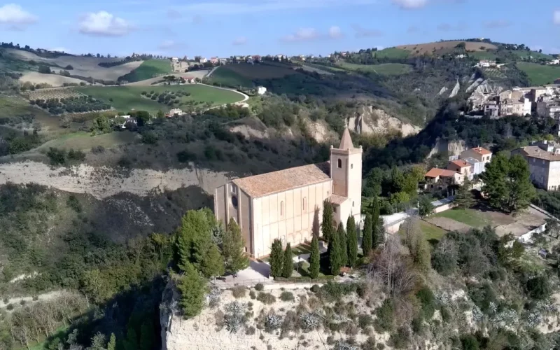 Offida: Scopri il Fascino Segreto di uno dei Borghi più Belli delle Marche